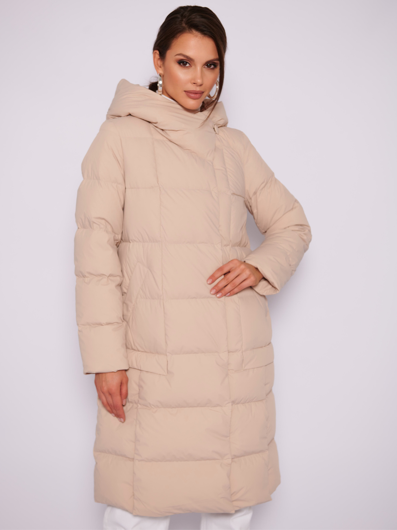 картинка 183.2.W22.016 пальто женское LIGHT BEIGE от магазина Albana