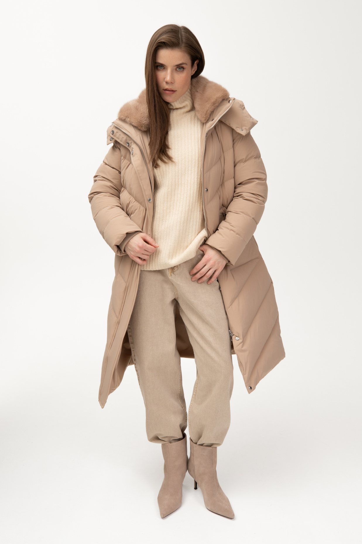 картинка 548.FWAA.017S пальто женское с мехом норка MOKKO от магазина Albana