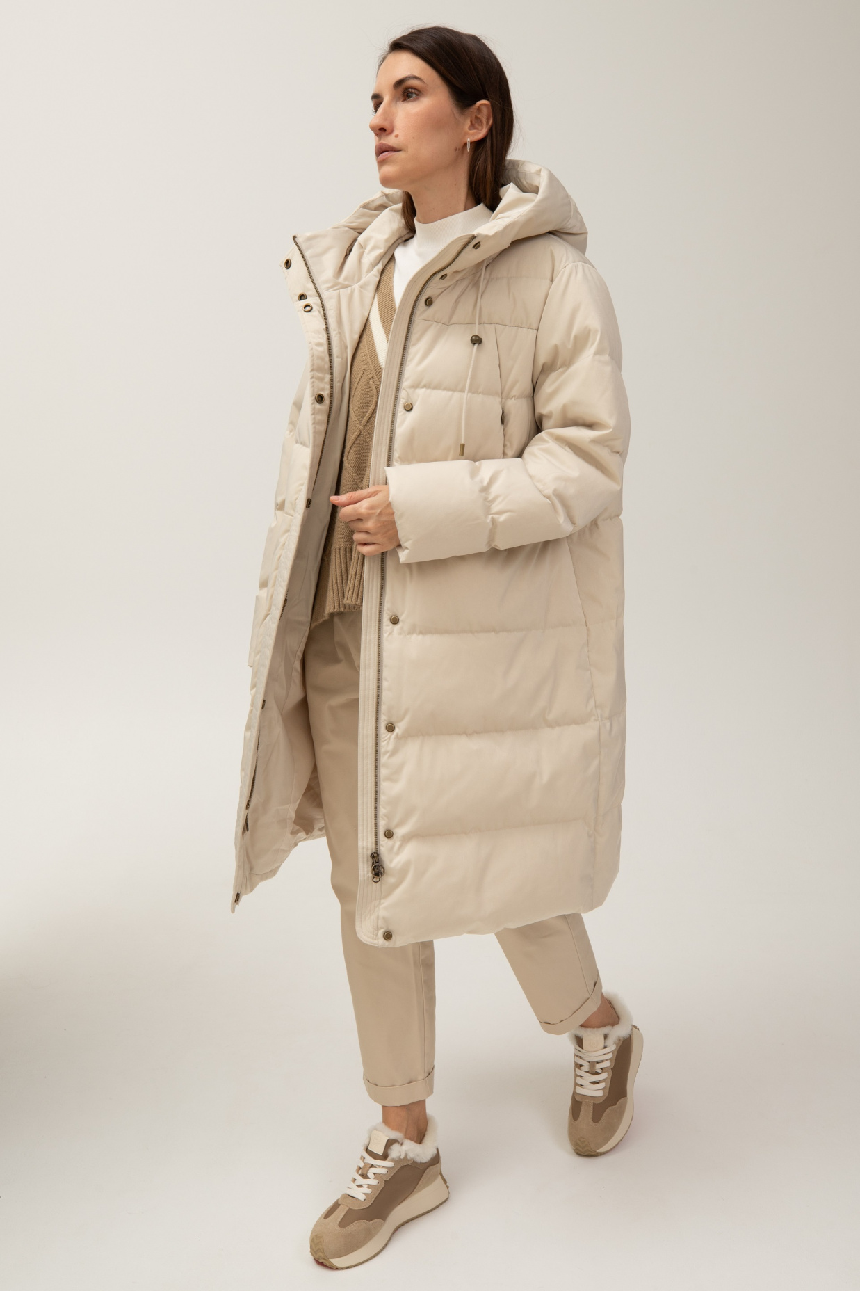 картинка 461.FW25.002S пальто женское ECRU от магазина Albana