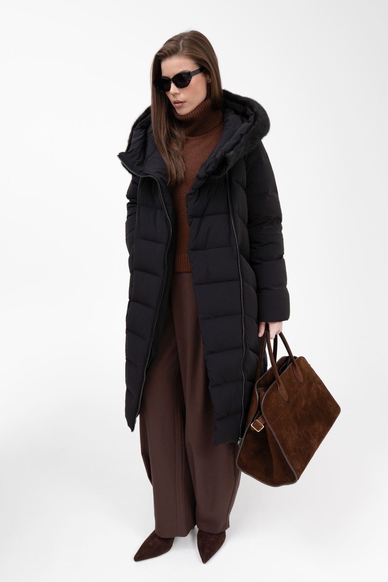 картинка 566.FWAA.001S пальто женское с мехом норка BLACK от магазина Albana