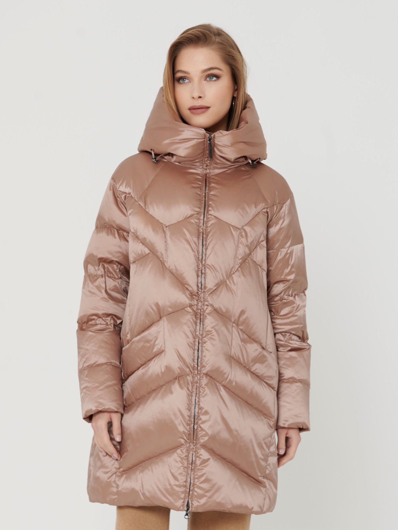 картинка 310.W23.016 куртка женская TAUPE от магазина Albana