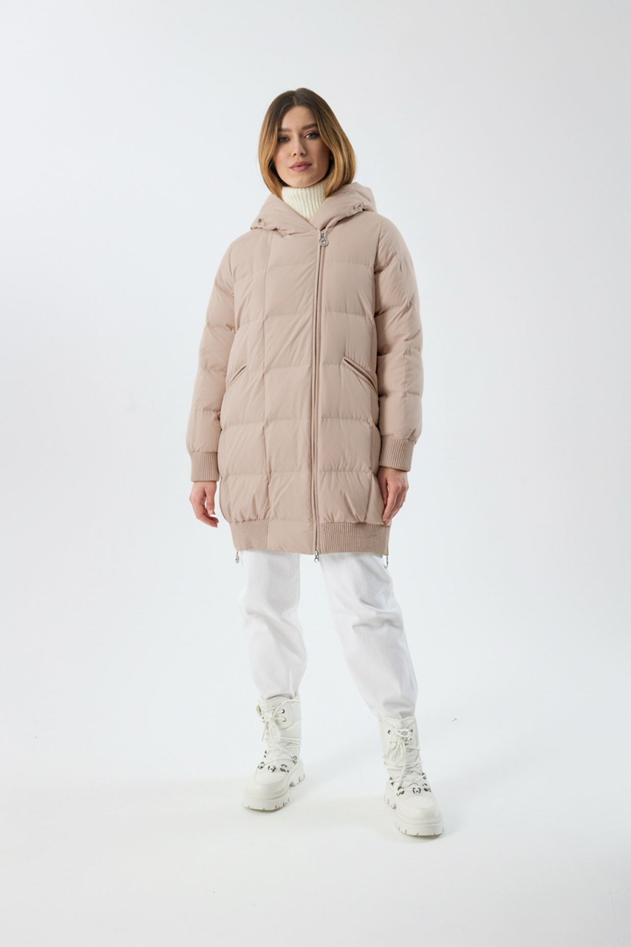 картинка 415.W24.016 пальто женское BEIGE от магазина Albana