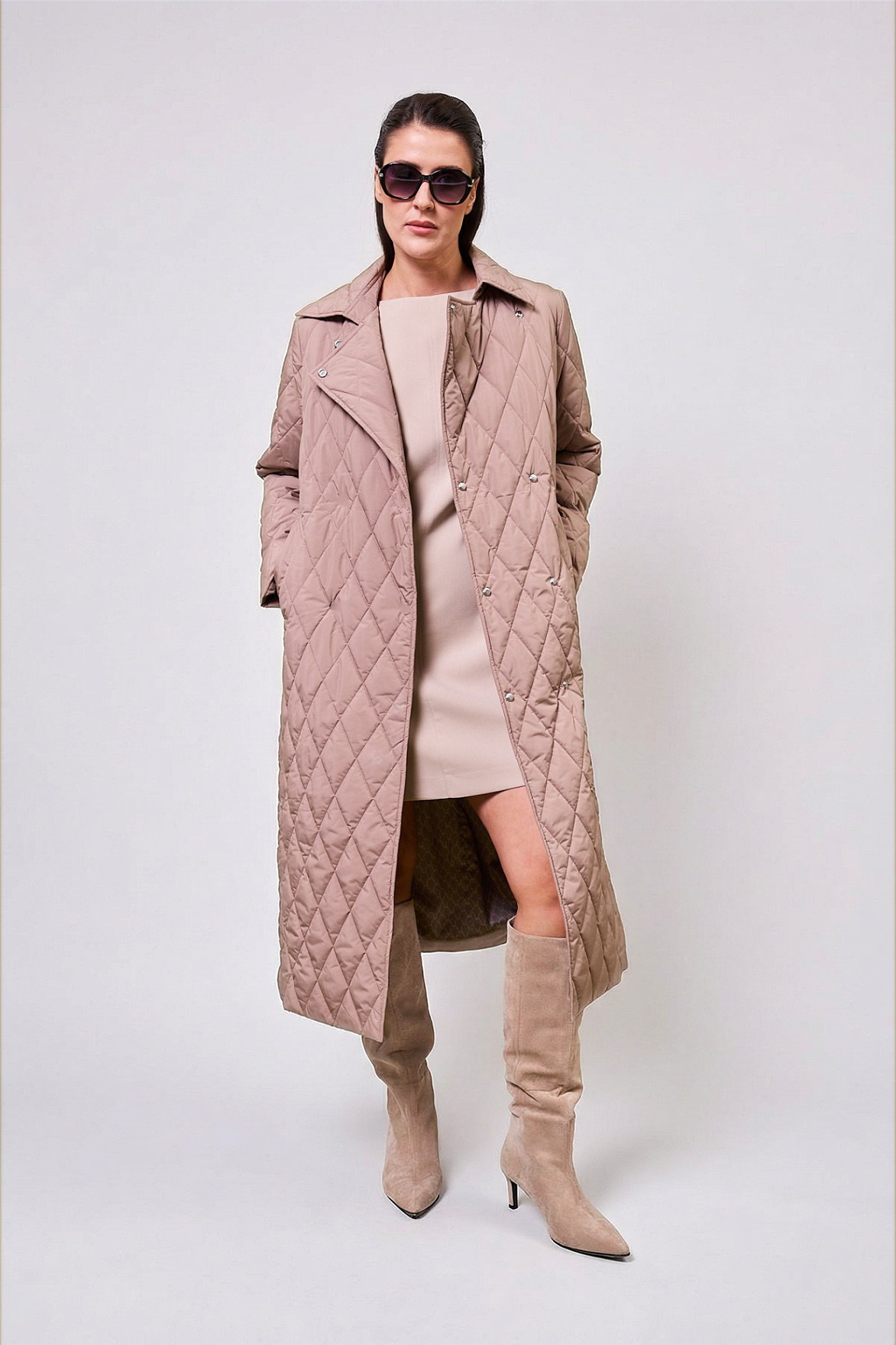 картинка 523.SS26.016 пальто женское TAUPE от магазина Albana