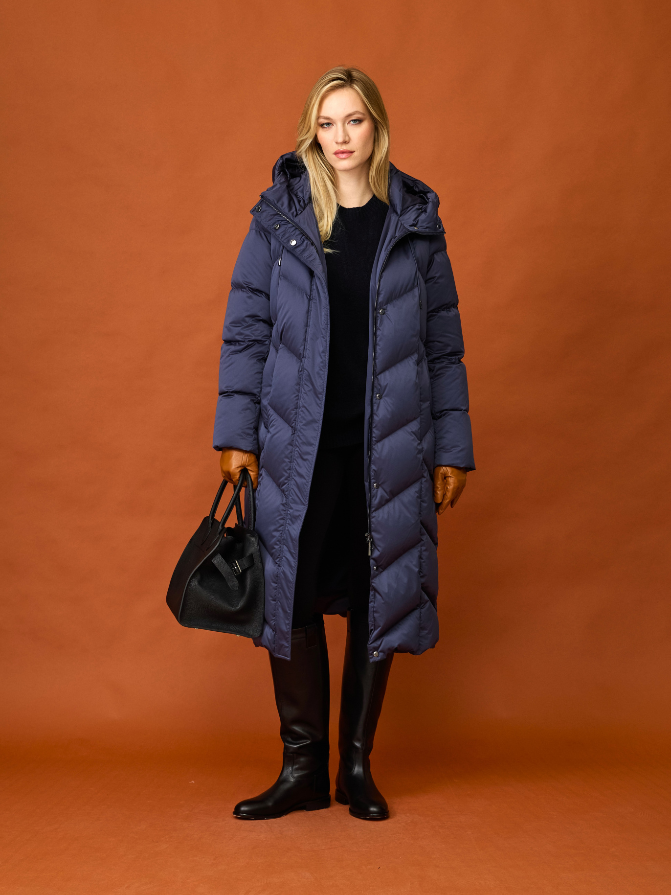 картинка 492.W25.005 пальто женское BLUEBERRY от магазина Albana