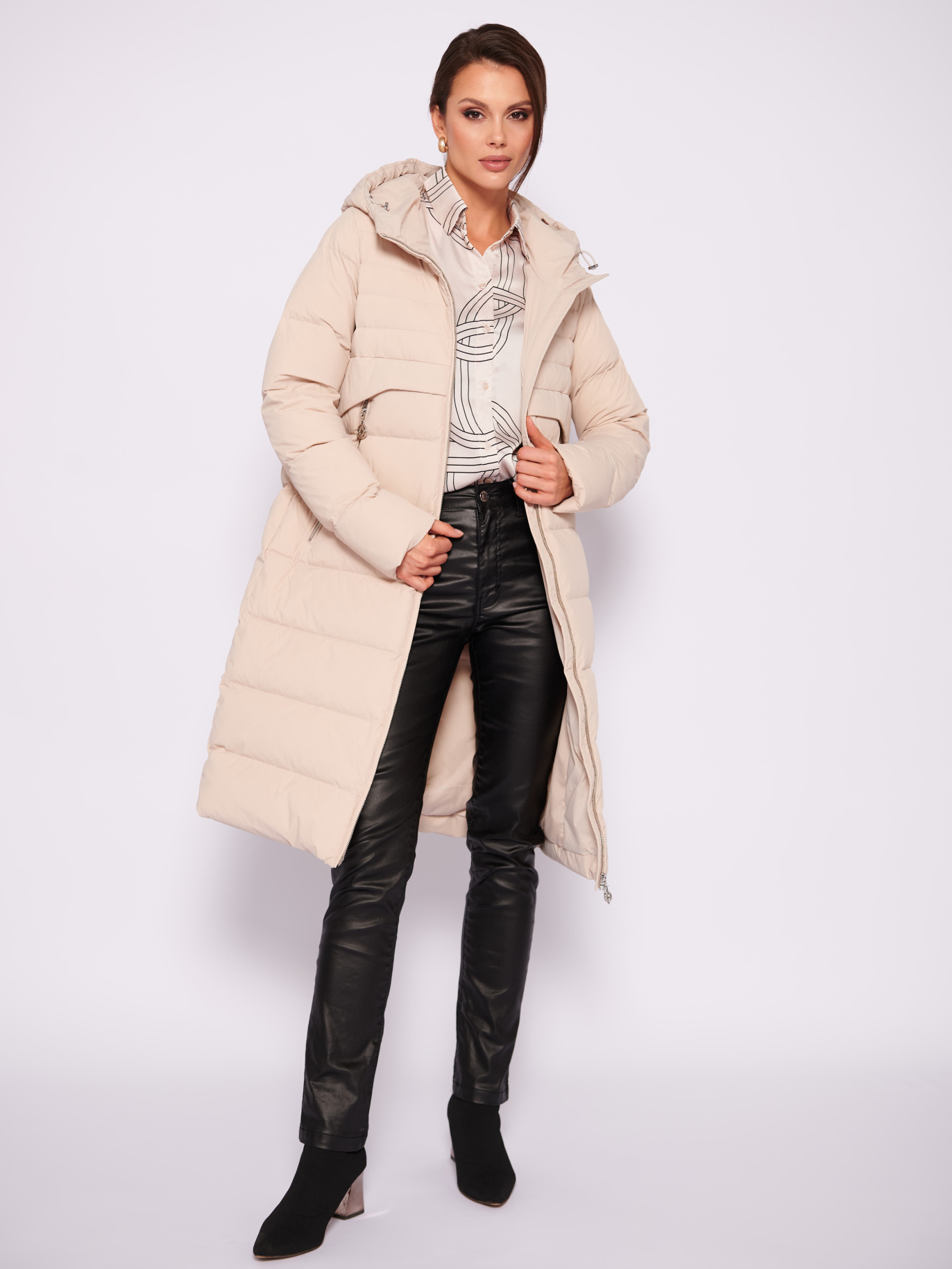 картинка 116.W22.016 пальто женское LIGHT BEIGE от магазина Albana