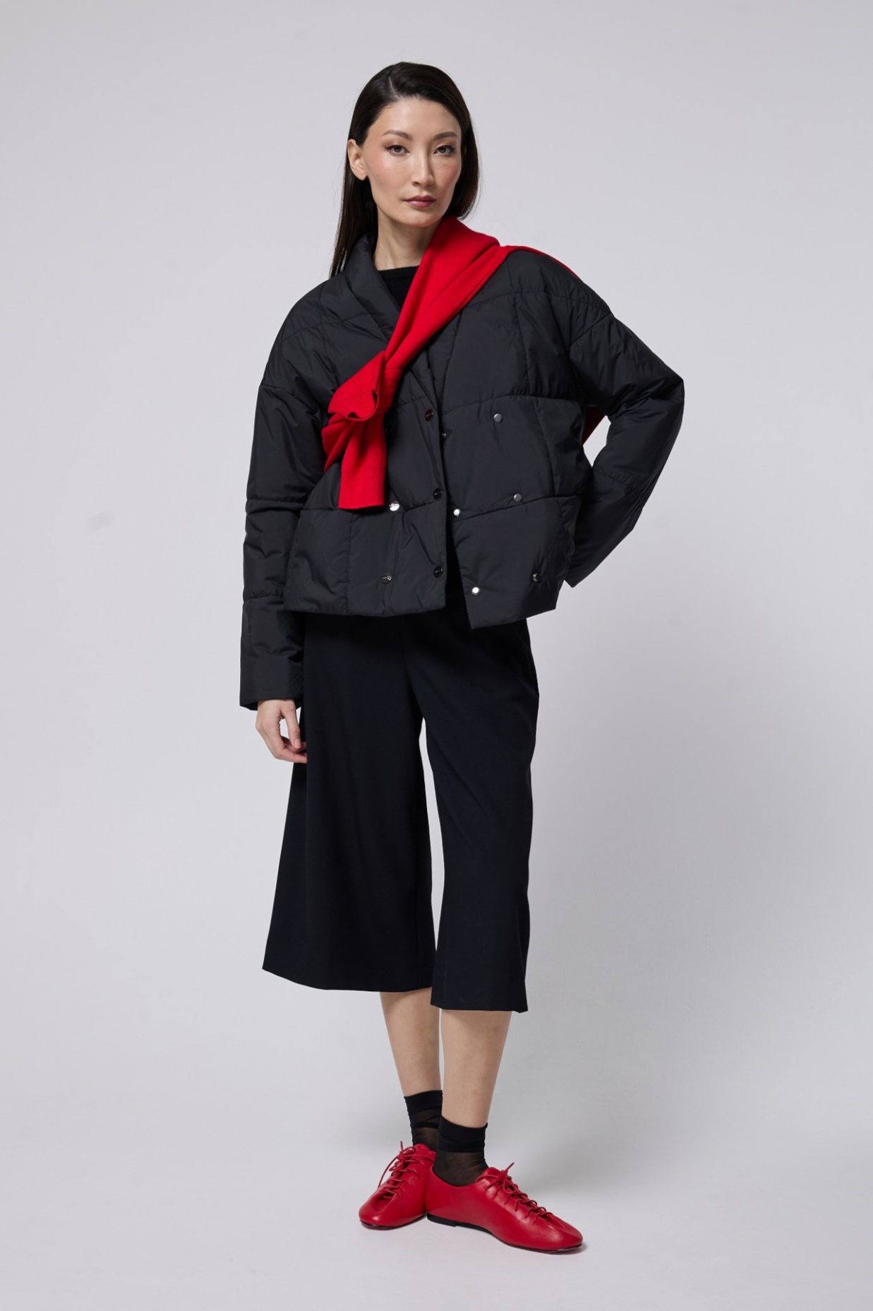 картинка 519.SS26.001 куртка женская BLACK от магазина Albana