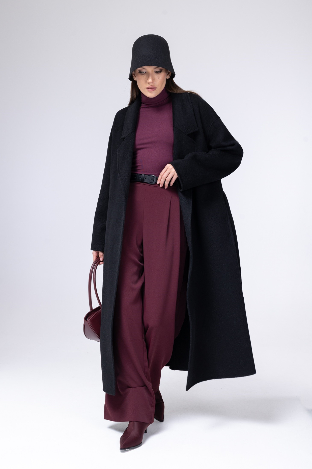 картинка 22108.ACW.0001S пальто женское из шерсти BLACK от магазина Albana