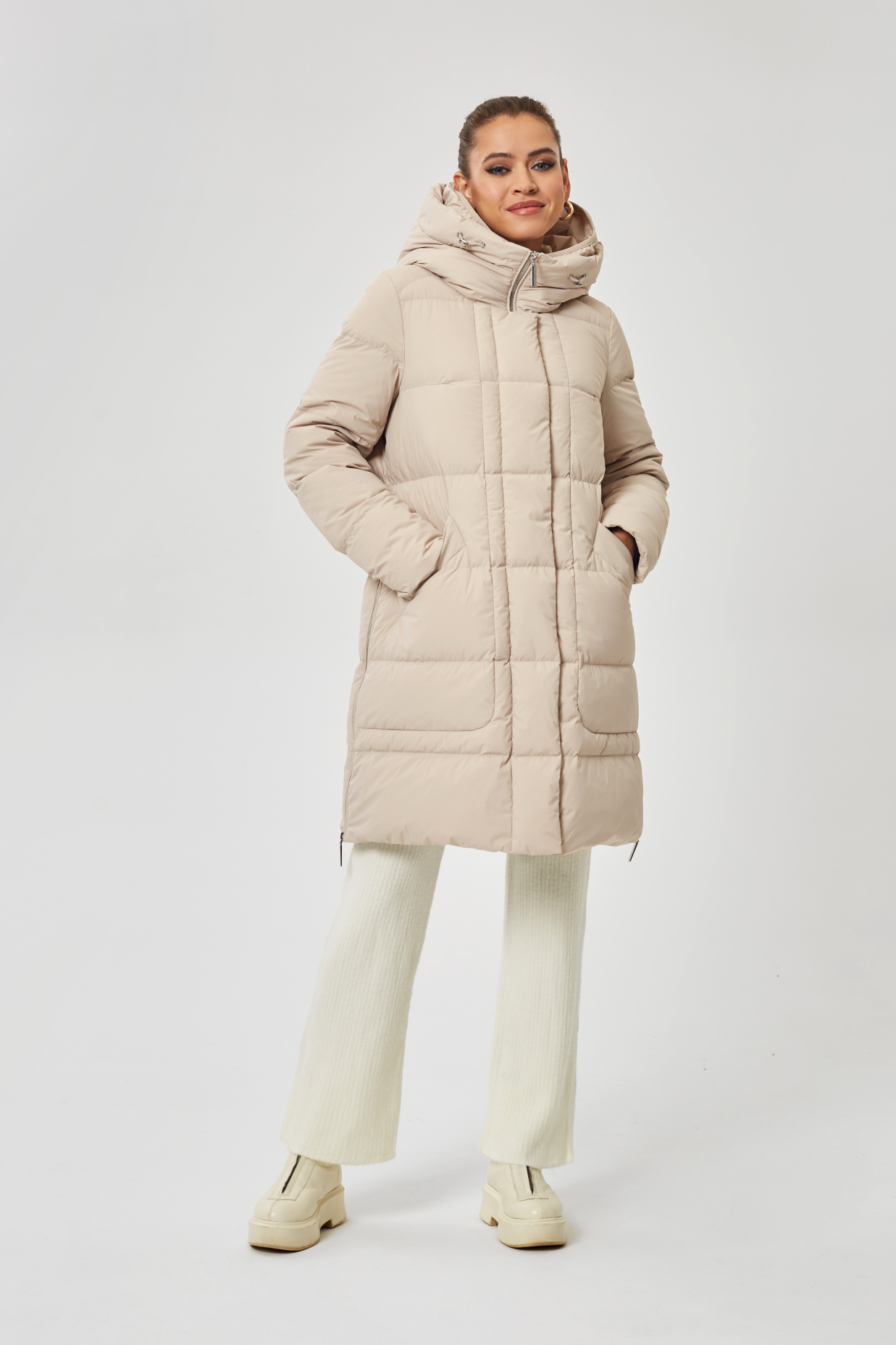 картинка 181.W22.016 Куртка женская LIGHTE BEIGE от магазина Albana