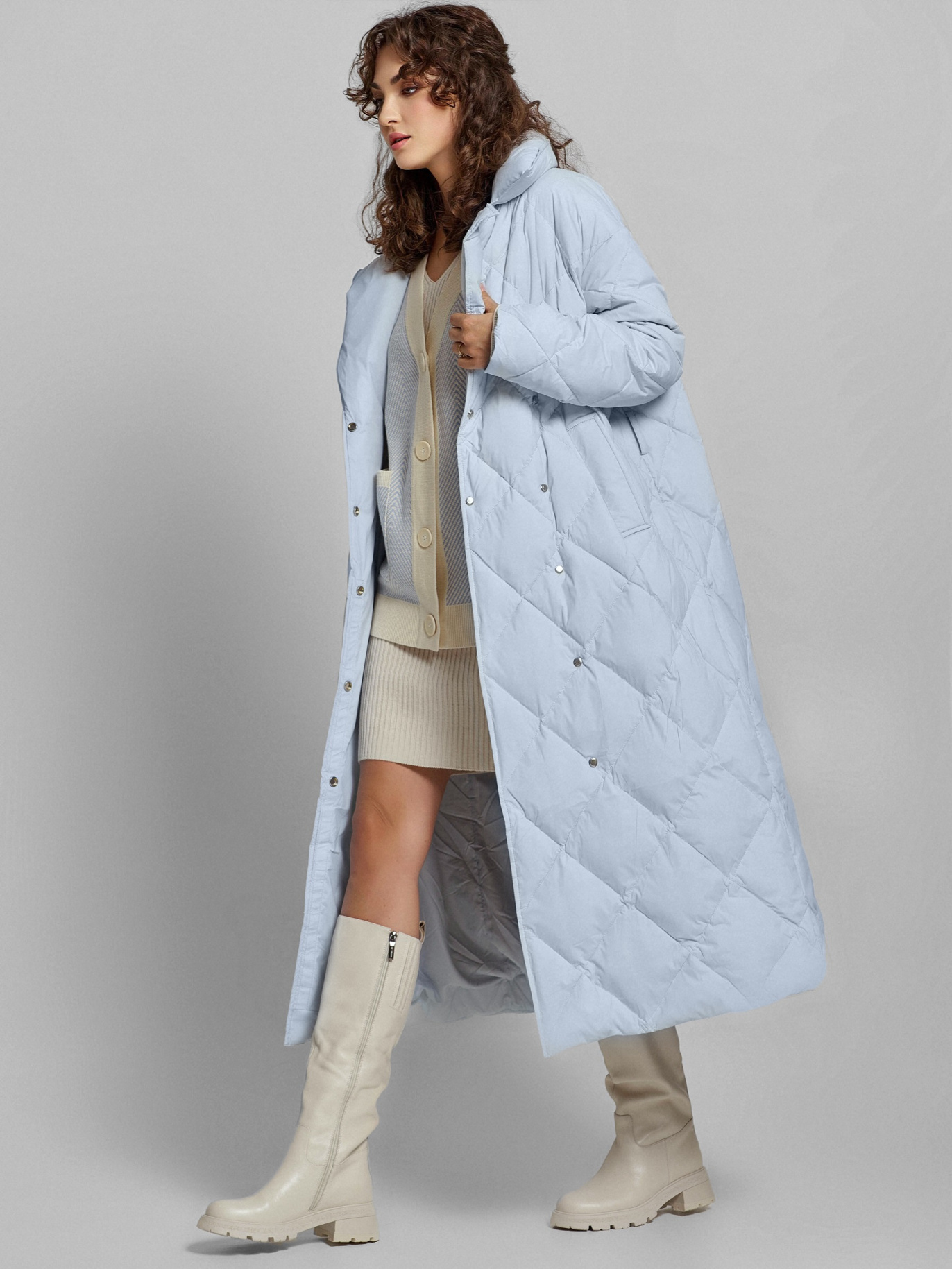картинка 105.W24.007 пальто женское AZZURRO  от магазина Albana