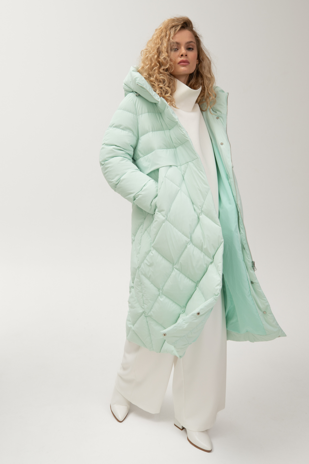 картинка 290.FW24.004S пальто женское DUSTY AQUA от магазина Albana