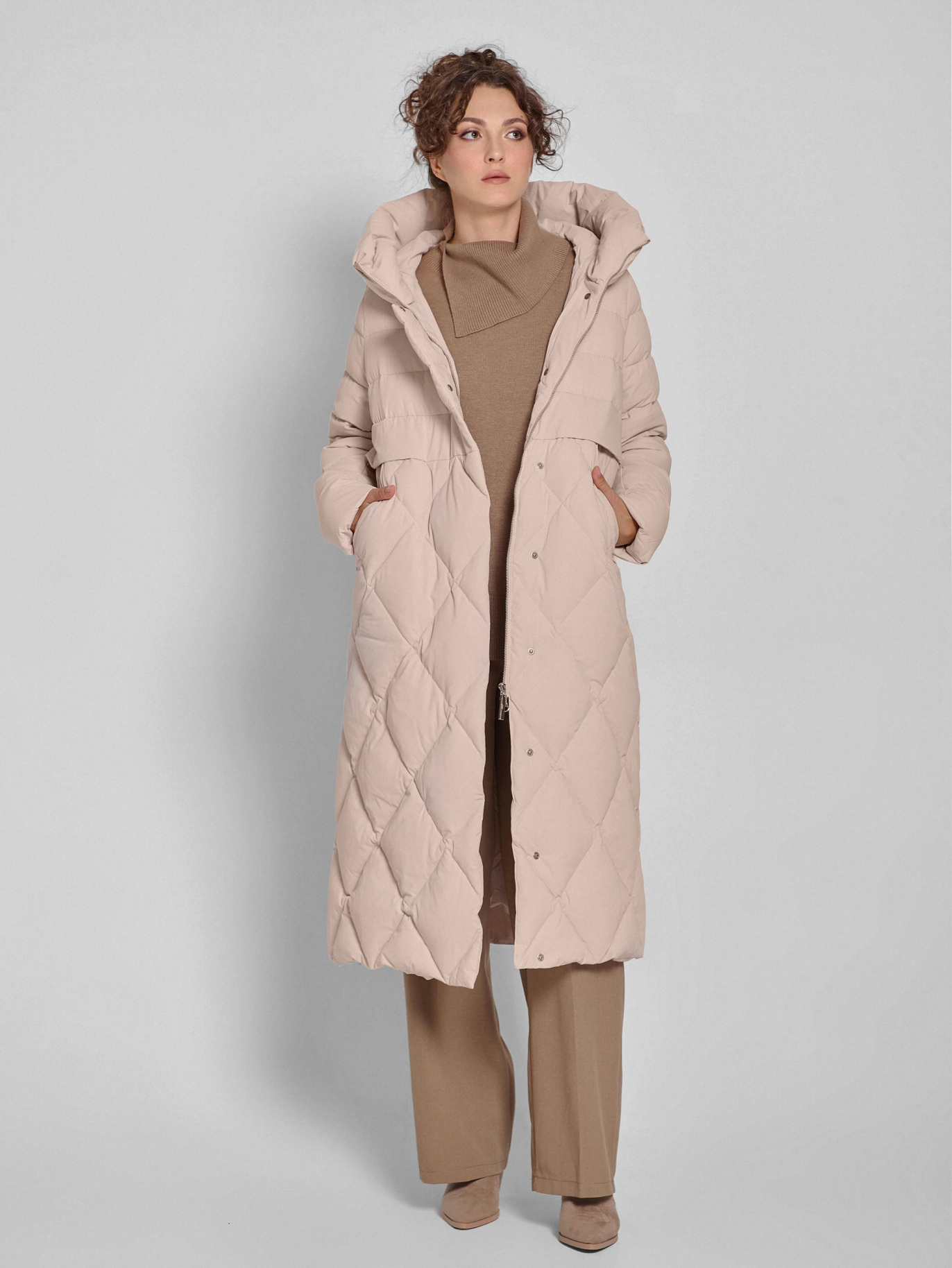 картинка 290.W24.016 пальто женское BEIGE от магазина Albana