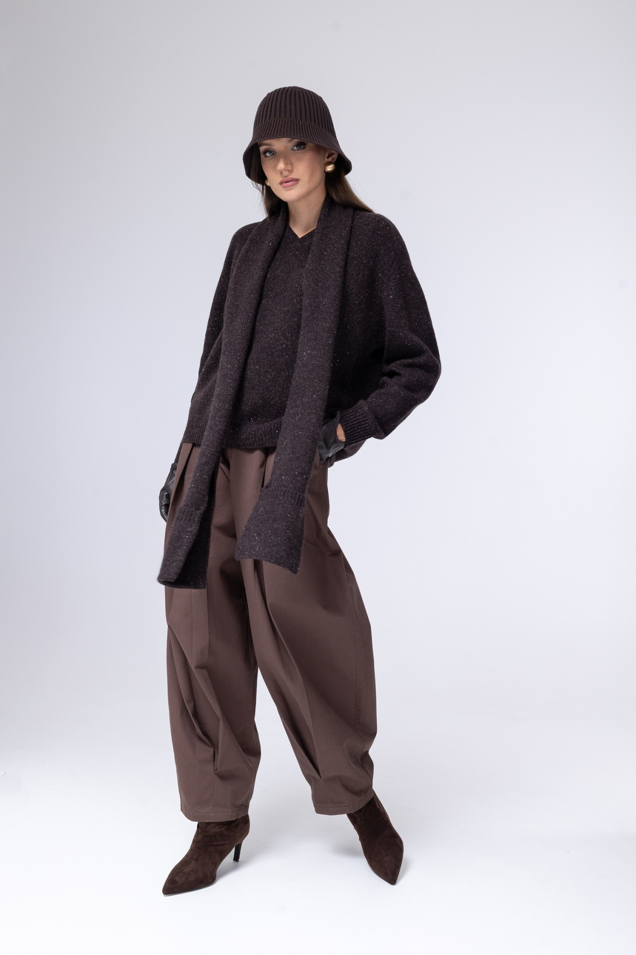 картинка 3104.ATW.0001S свитер женский из шерсти мериноса BLACK от магазина Albana