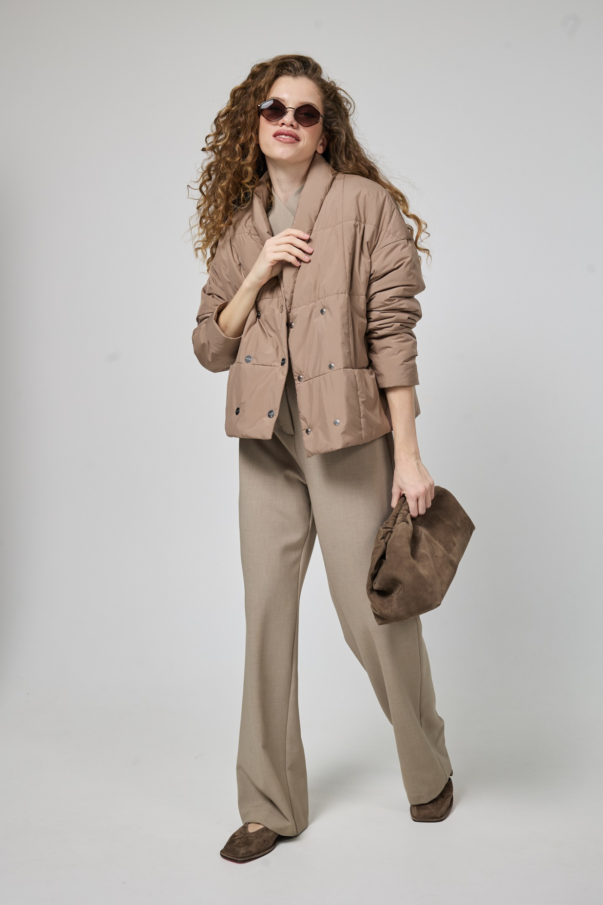 картинка 519.SS26.016 куртка женская TAUPE от магазина Albana