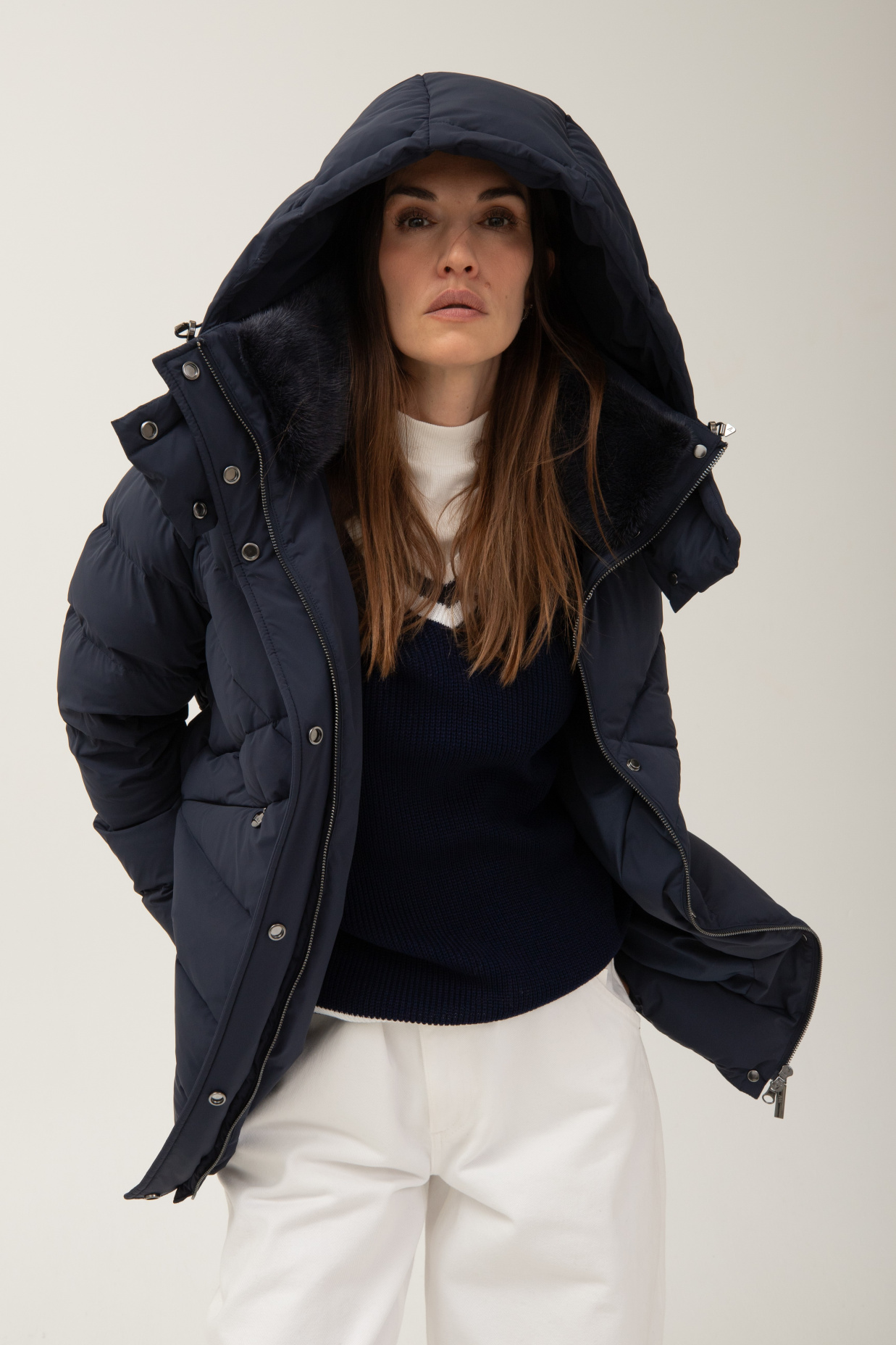 картинка 567.FWAA.005S куртка женская с мехом норка NAVY от магазина Albana